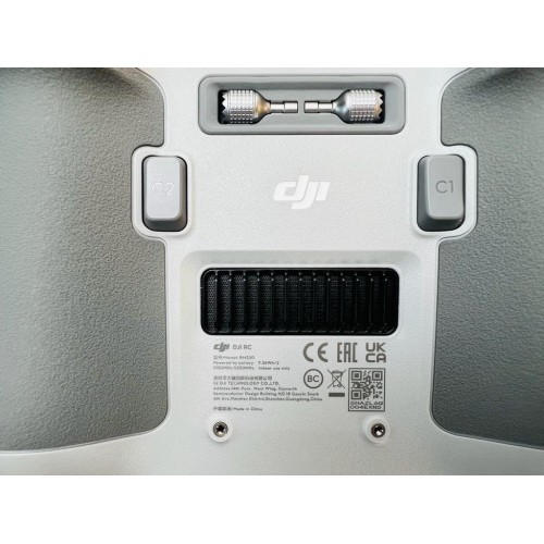 Квадрокоптер DJI Mavic 3 Pro в Ижевске с пультом DJI RC